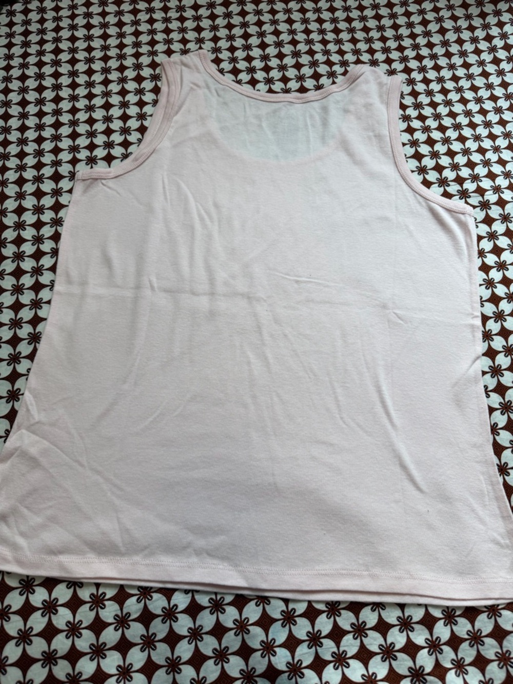 Hanes Women’s Pale Pink Sleeveless Tank Top - Picture 5 of 6